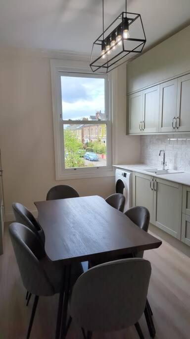 Entire Home In York City Ngoại thất bức ảnh